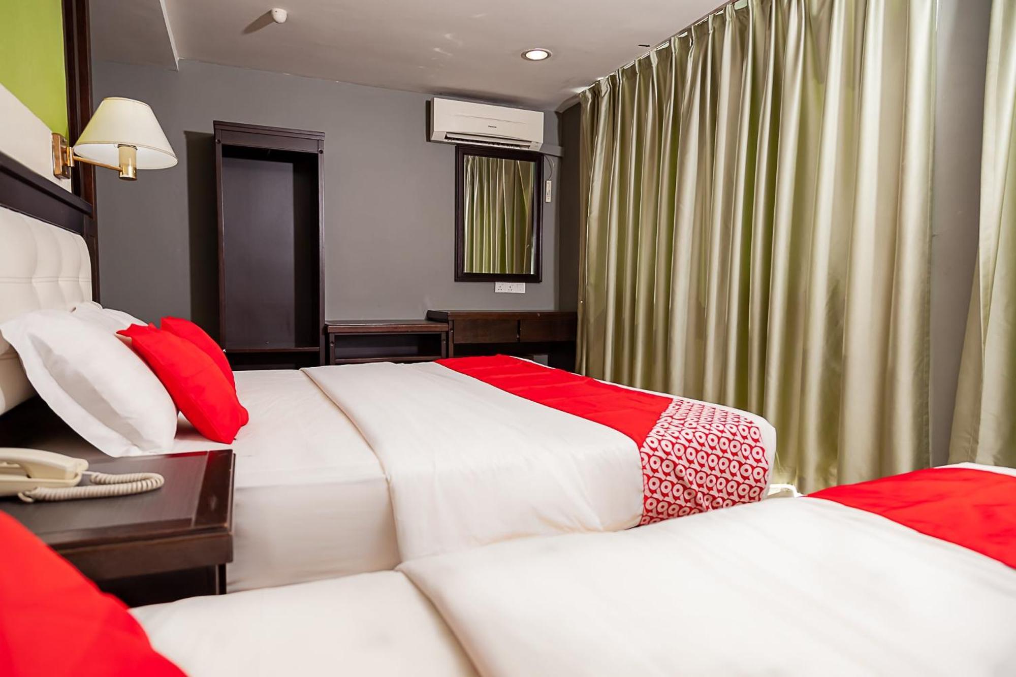 Super Oyo 90055 Mansion Inn Sibu Buitenkant foto
