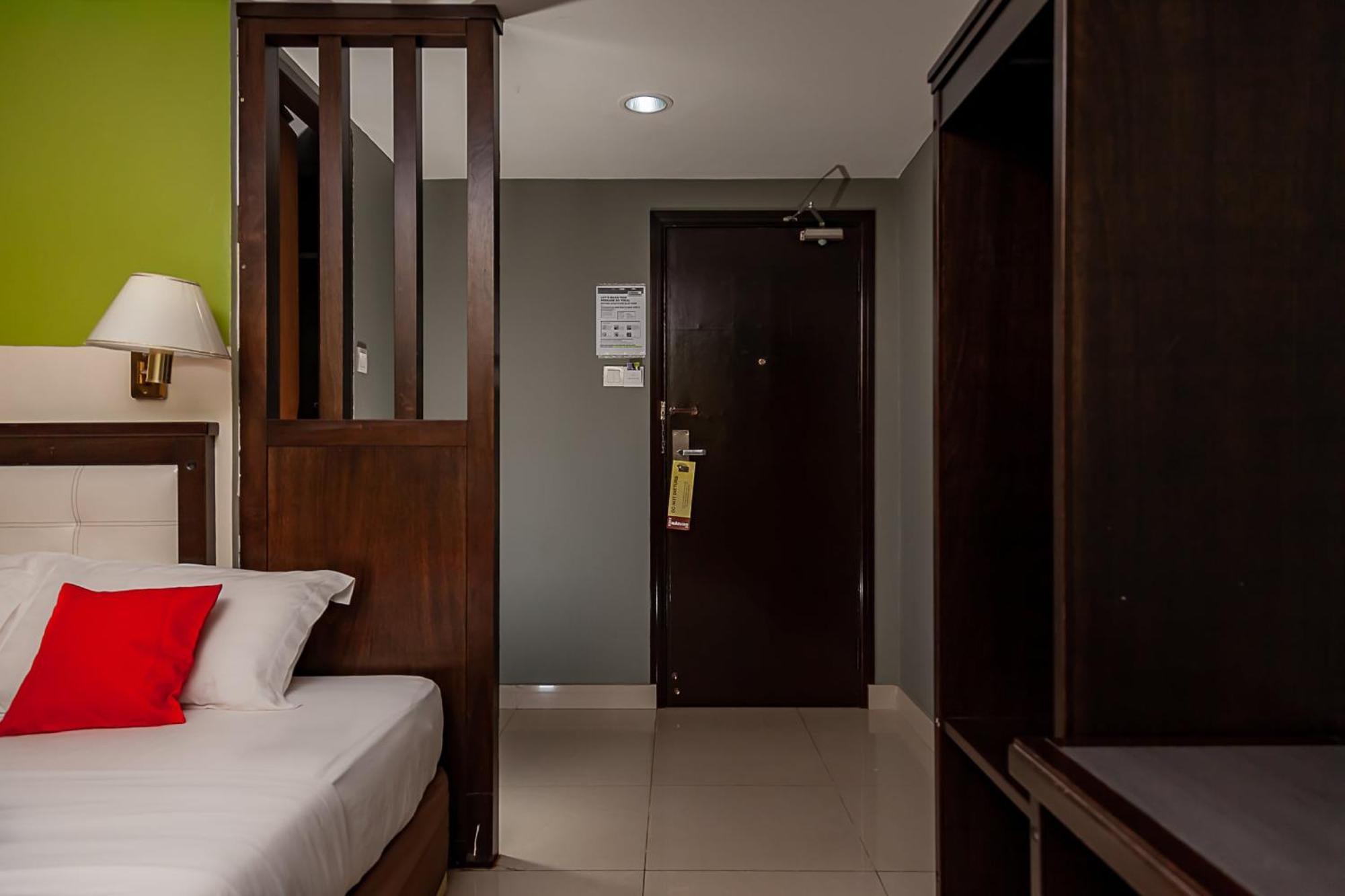 Super Oyo 90055 Mansion Inn Sibu Buitenkant foto